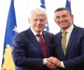 Kryeparlamentari Veseli takon presidentin Bill Clinton 